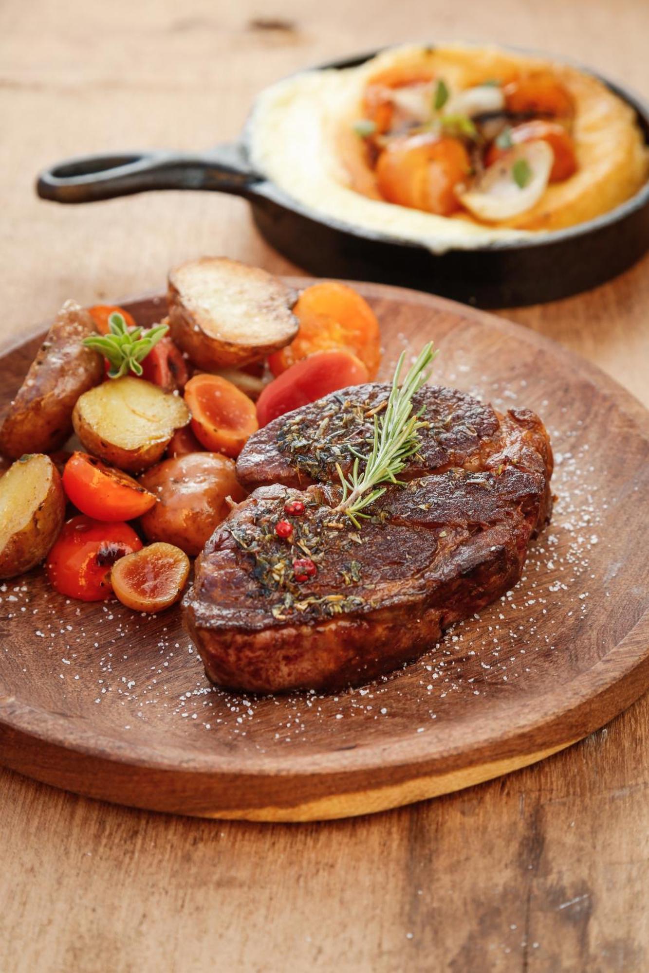 Grace Cafayate Hotel Exterior photo A steak with vegetables
