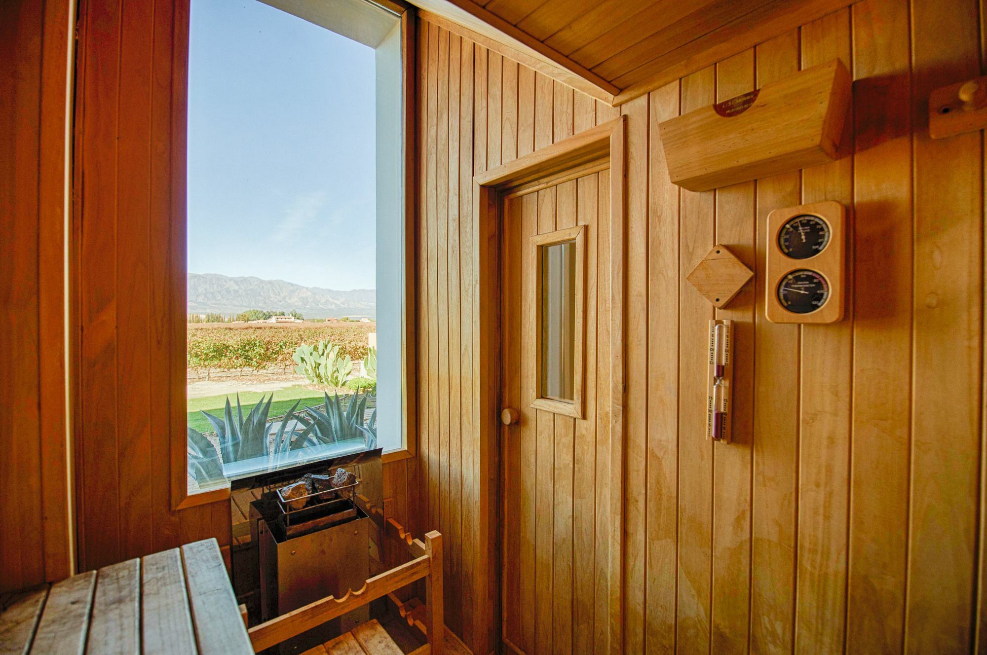 Grace Cafayate Hotel Exterior photo A modern Finnish sauna